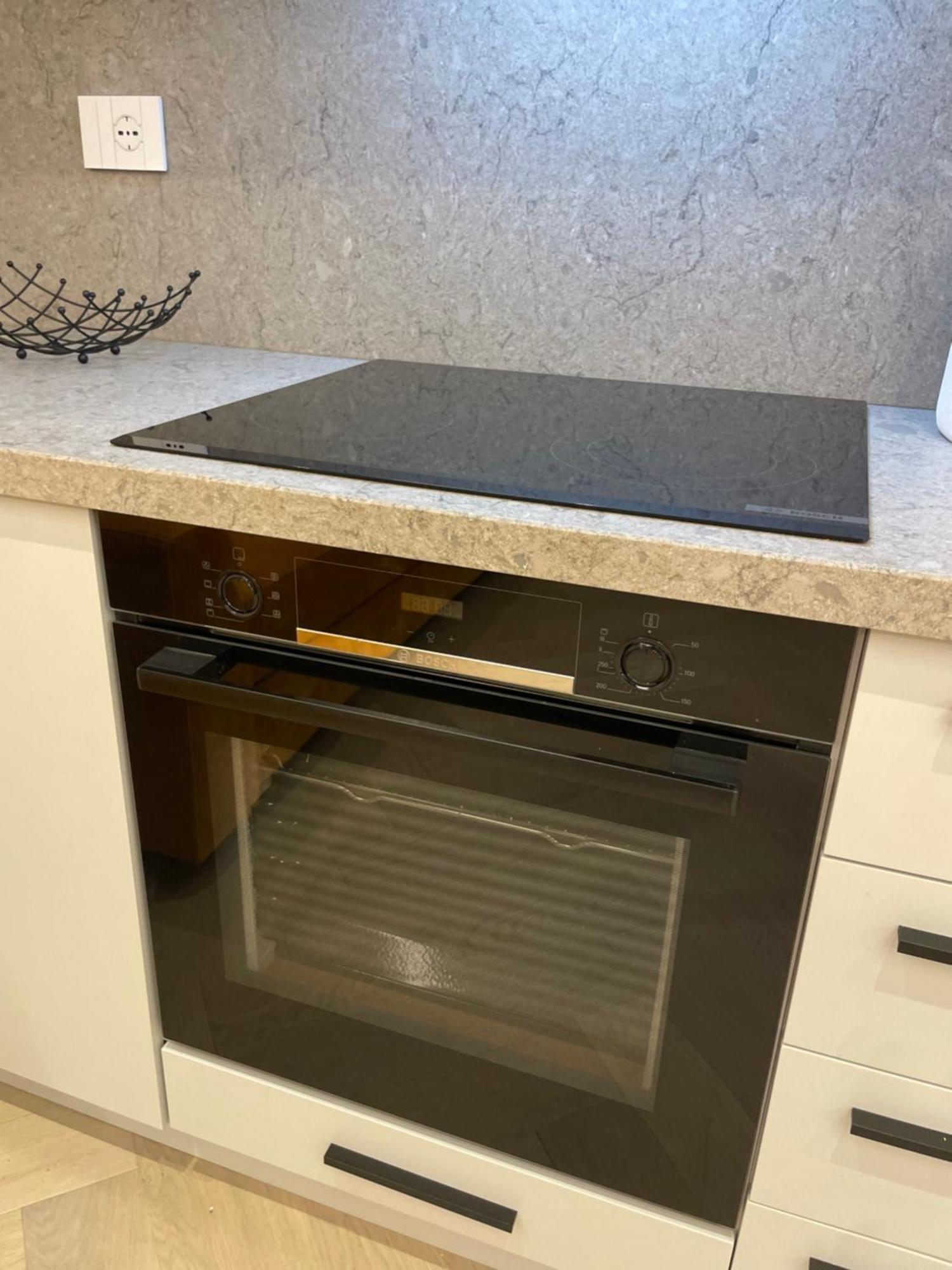 Luxury One Bedroom Apartment ティラナ エクステリア 写真
